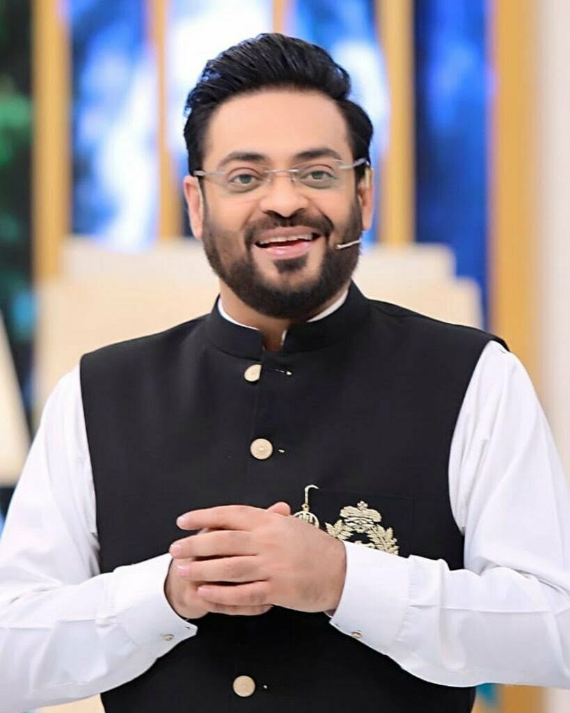 Aamir Liaquat Hussain smiling face