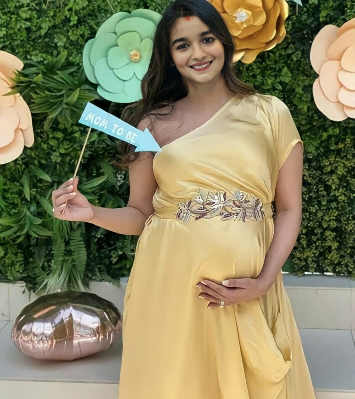 Alia Bhatt pregnancy image